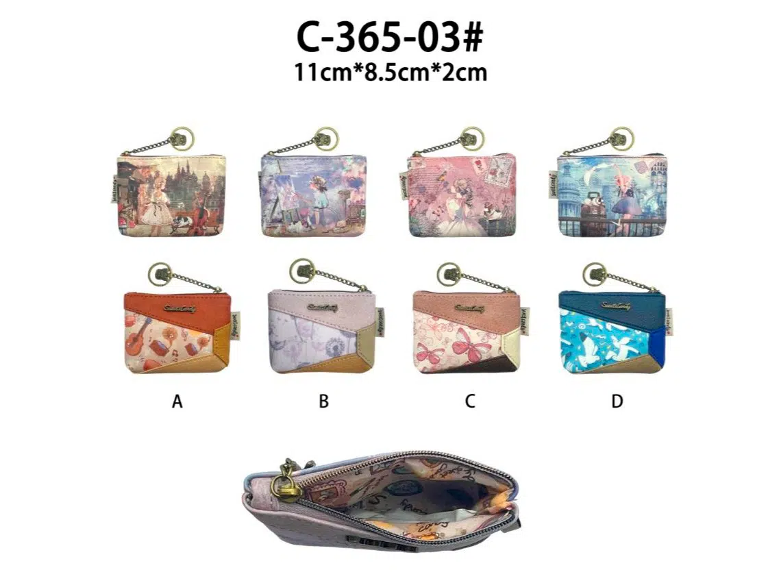 Monedero Sintético y Compacto de Mujer con Muñeca Sweet Candy, Anilla y Elemento Decorativo