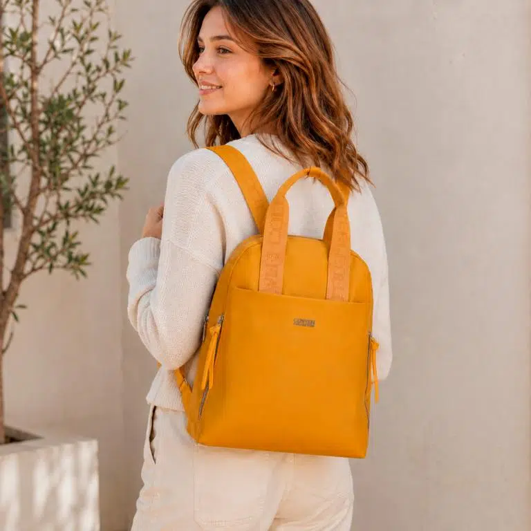 Mochila en Tela Nylon Coveri Collection con 4 Bolsillos Exteriores y Gran Capacidad Mujer - Imagen 3