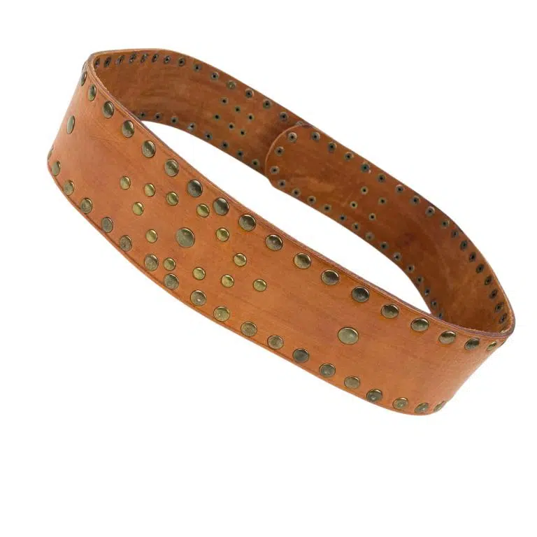 Cinturón Artesanal Exclusivo en Piel con Muchas Tachuelas Decorativas y Gran Calidad para Mujer - Imagen 6