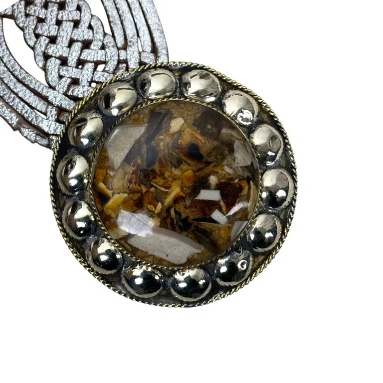 Cinturón Artesanal Metalizado en Piel con Hebilla Circular y Estilo Único para Mujer - Imagen 6