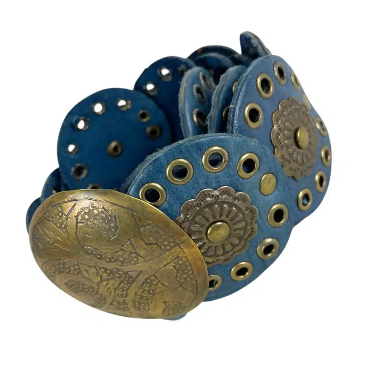 Cinturón Artesanal de Piel Con Bonito Diseño de Flores y Estilo Exclusivo para Mujer - Imagen 5