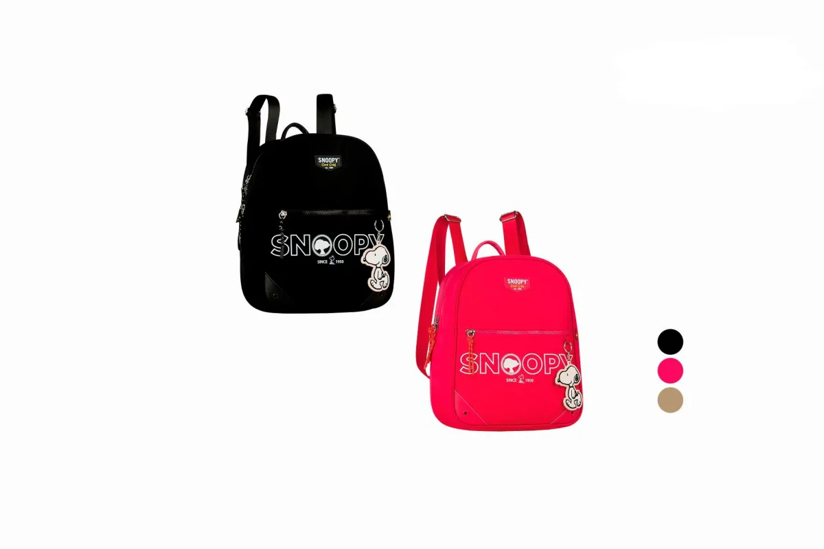 Mochila Snoopy en Nylon de Calidad con Llavero de Goma y Alegre Diseño