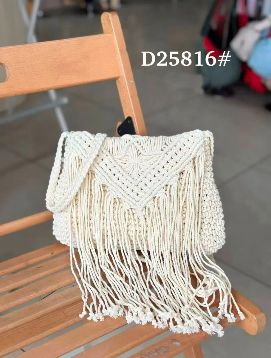 Bolso de Hombro en Algodón tipo Ganchillo con Solapa de Flecos y Asa Larga para Mujer - Imagen 2