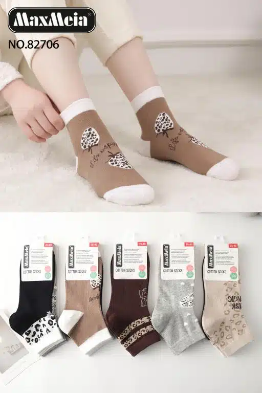 Calcetines Cortos de Algodón Peinado en Talla Única Con Bonito Diseño para Mujer.