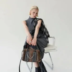 Bolso Sintético de Mujer Estilo Punk con Cadenas y 2 Compartimentos