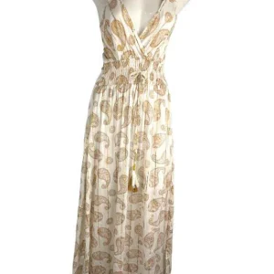 Vestido Largo Artesanal para Mujer con Gran Calidad, Elegante Diseño, Escote y Tirantes