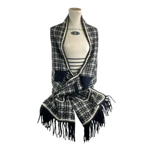 Chal Check Tweed de mujer con bolsillos, mangas y flecos