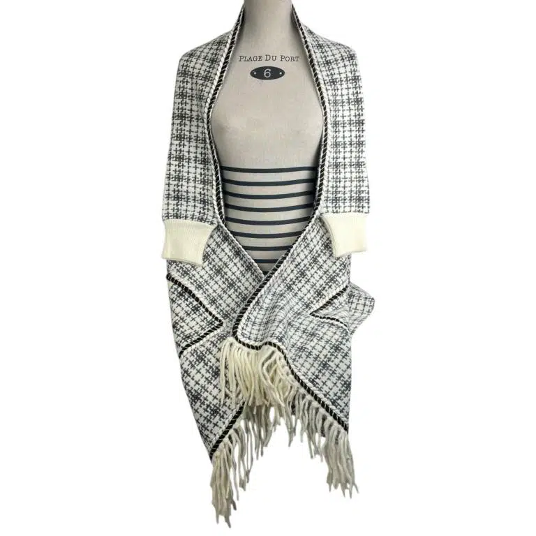 Chal Check Tweed de mujer con bolsillos, mangas y flecos - Imagen 3