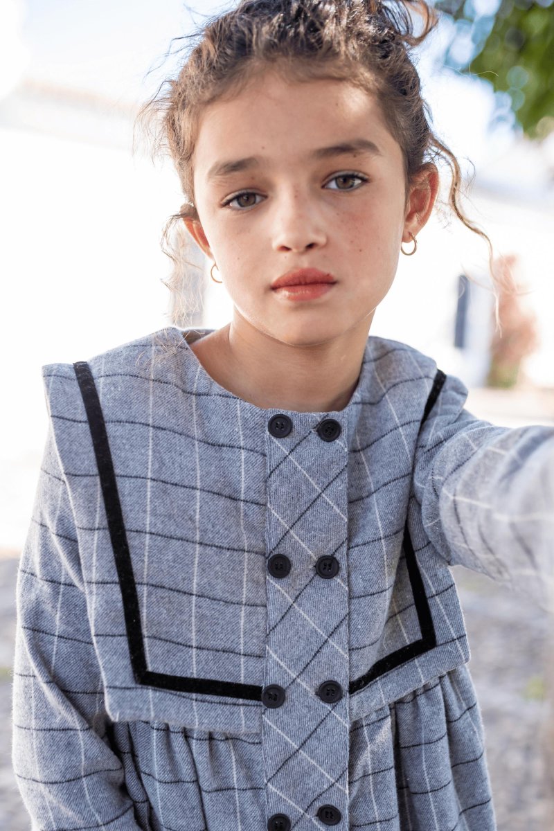 Vestido de niña gris Cocote & Charanga - Imagen 7
