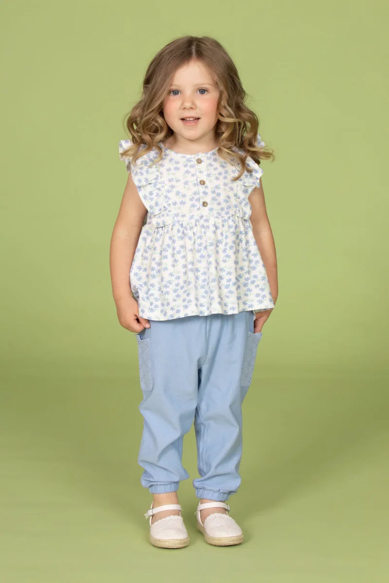 Pantalón bebé niña azul con detalle bordado - Imagen 5