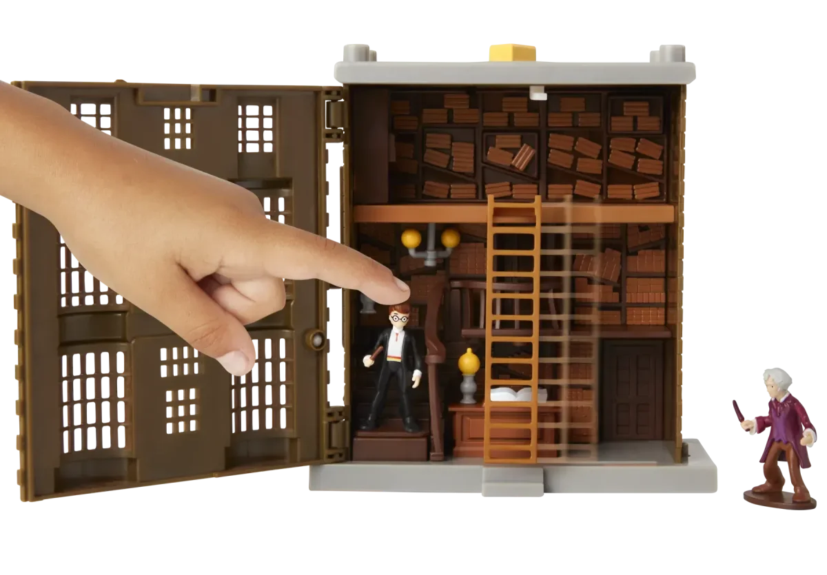 JAKKS PACIFIC – Harry Potter Ollivander’s Wand Shop Mini Playset Jakks Pacific 49997 con Figuras - Imagen 9