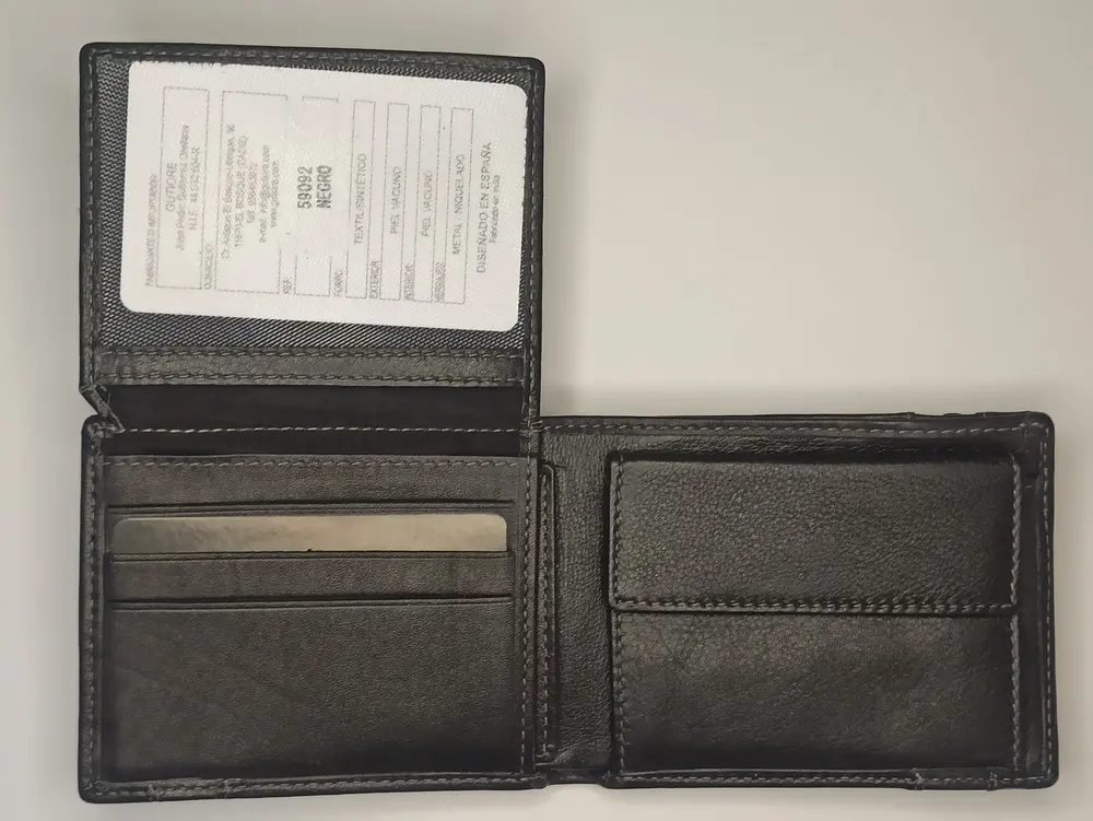 Cartera GUTIORE · Billetero con Monedero · En Piel · RFID · Formato americano (horizontal) · Con elástico - Imagen 4