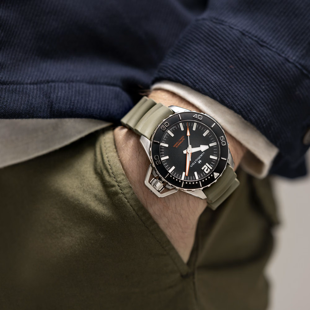 Khaki Navy Frogman Auto 46 mm ref.-H77825331 - Imagen 5