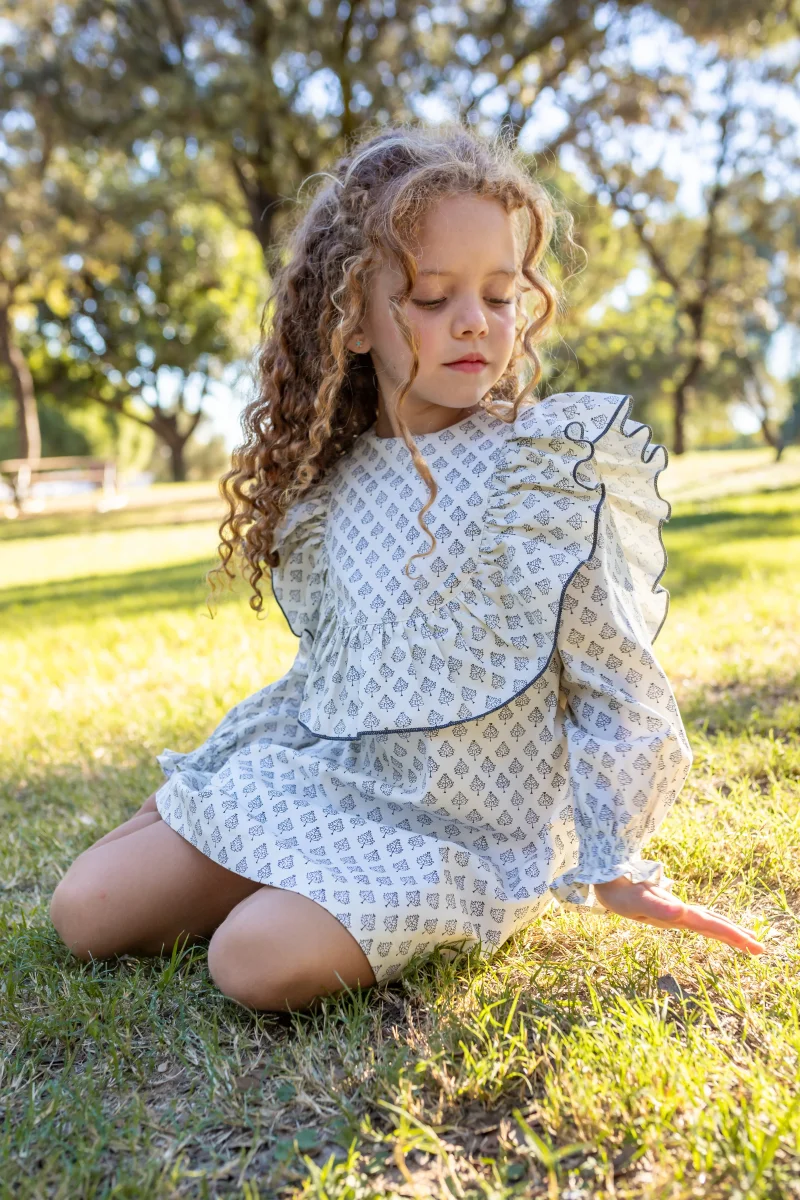 Vestido de niña blanco otoñal Cocote & Charanga - Imagen 7