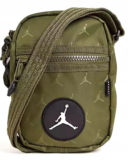 NIKE – Bolso Bandolera Jordan Jacquard Festival Bag – Verde Caqui con Logo Metálico - Imagen 6