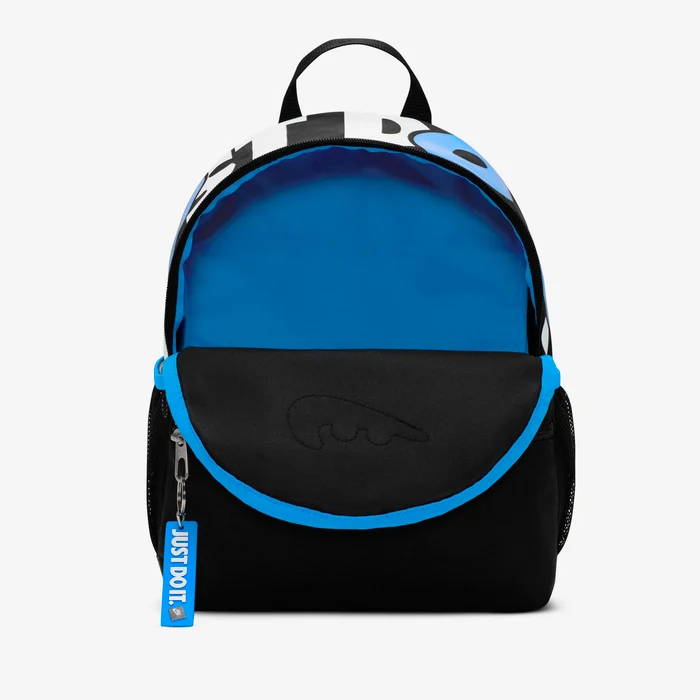 NIKE – Mochila Nike Niño Pequeña 11L Brasilia JDI Negra Azul Divertida Escolar - Imagen 5