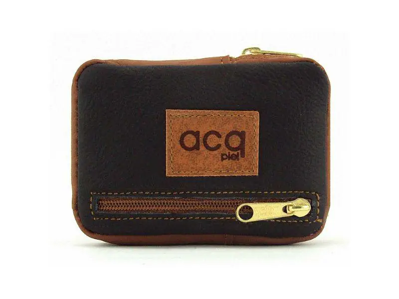 Pitillera ACQ · Fabricada en Piel · Con Cremallera exterior · Fabricado en España