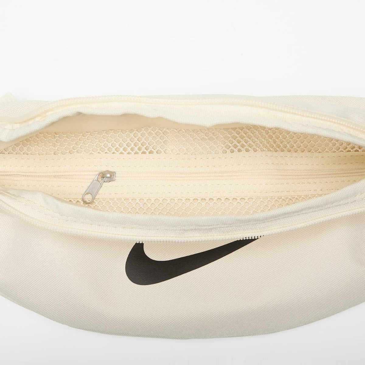 NIKE – Heritage Riñonera Unisex Crema y Negro – Bolso de Cintura Informal para Adultos 3L/5L - Imagen 5
