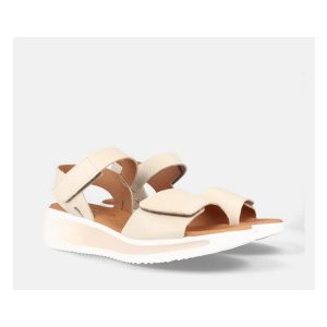 Sandalias Confort Beige con Plataforma y Velcro | Modelo Ilo de Marila Shoes