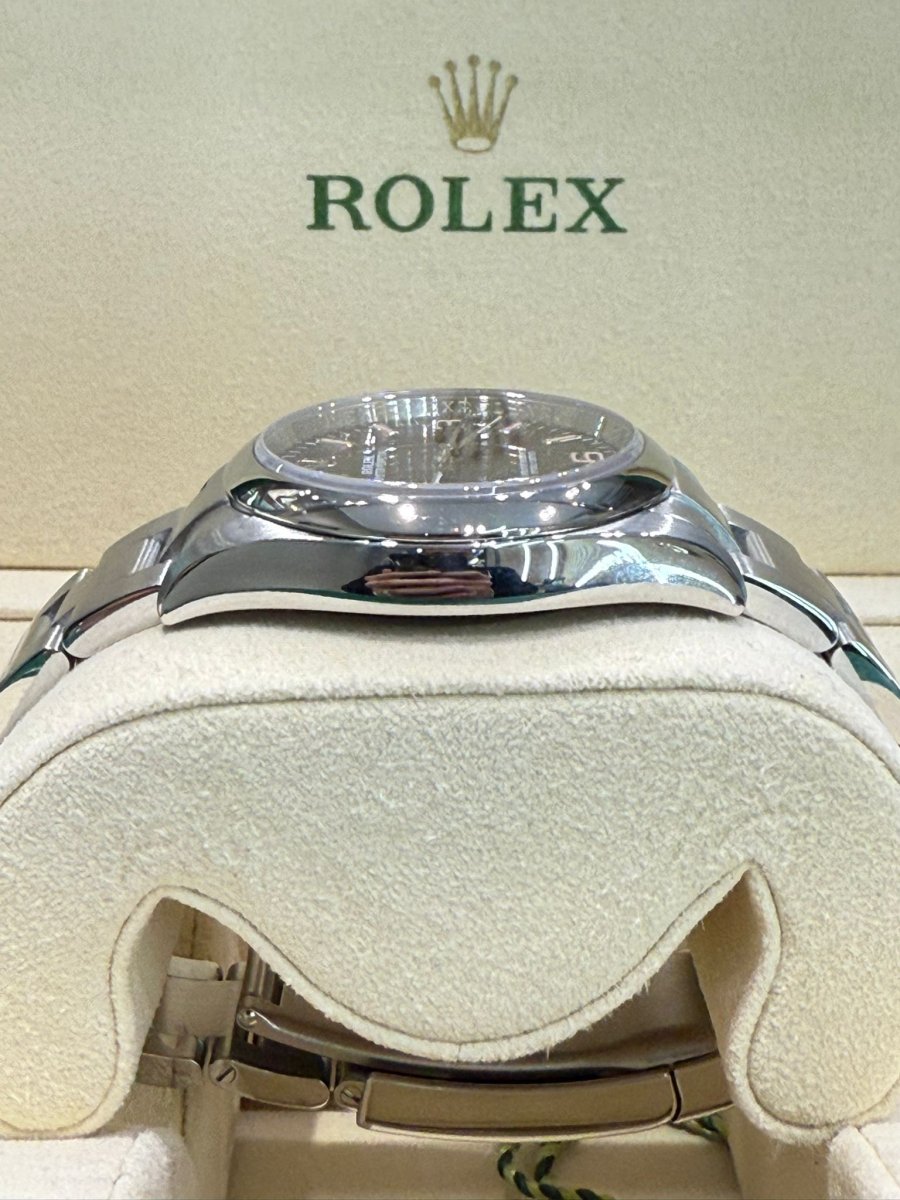 Rolex Oyster Perpetual 36 | REF:116000 | Año 2011 | Caja y Papeles - Imagen 3