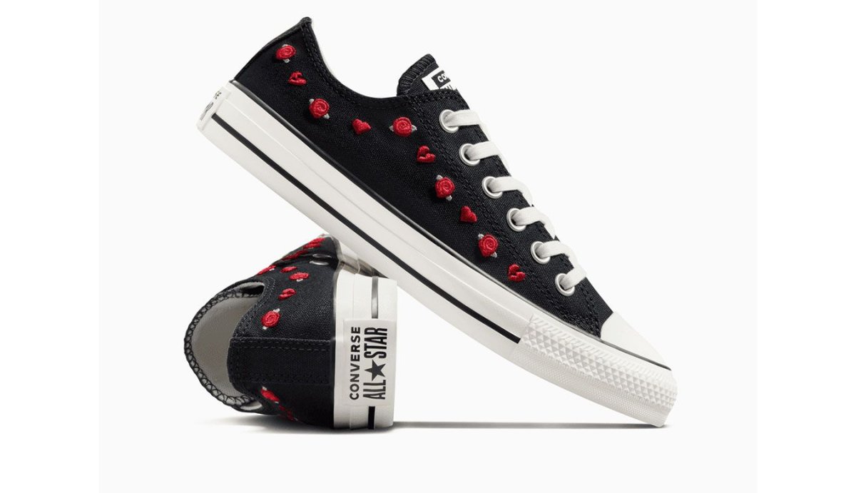 CONVERSE – Converse Chuck Taylor Negras con Corazones Mujer San Valentín - Imagen 8
