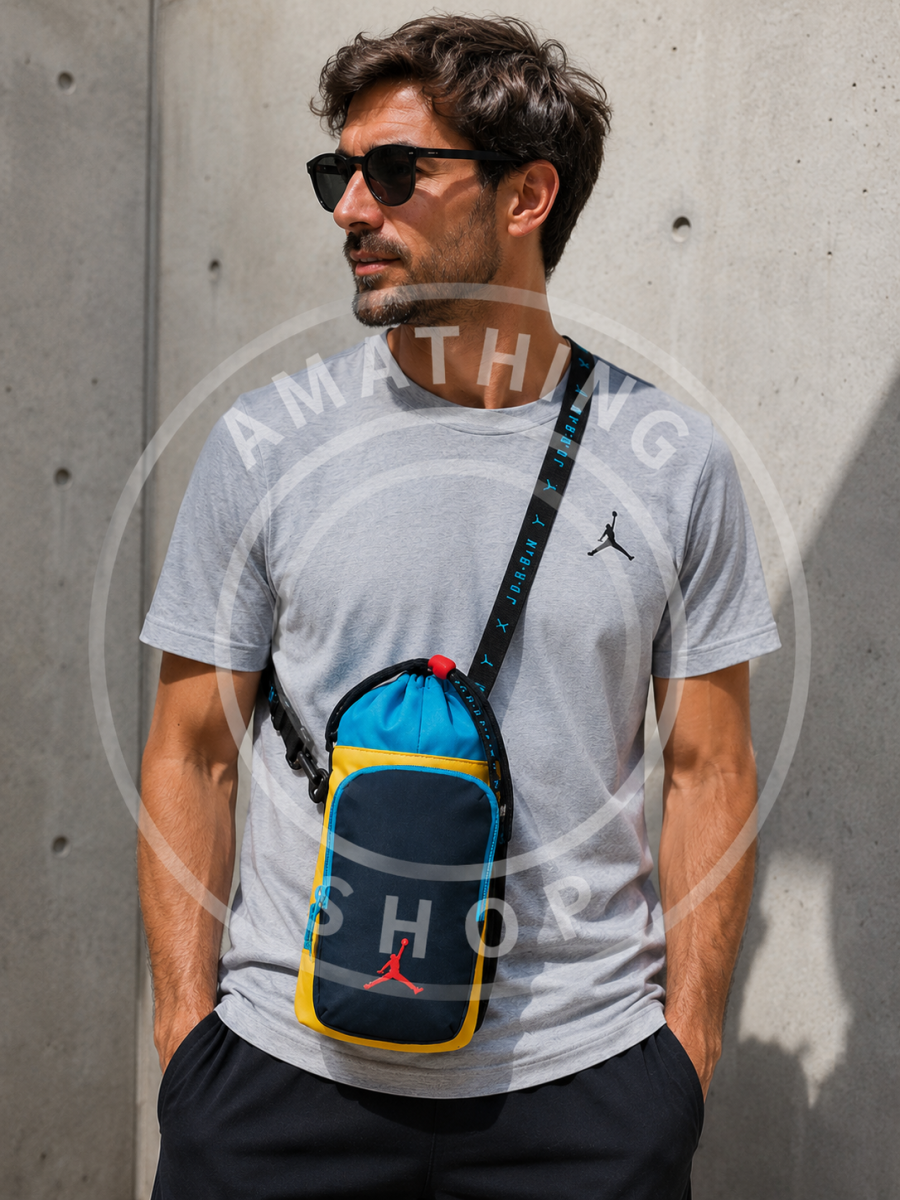 NIKE – Bandolera Portabotellas Jordan Water Bottle Holder Azul Amarillo 9A0594-Y0H - Imagen 8