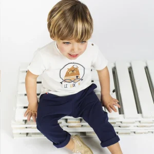 Camiseta de bebé color crudo