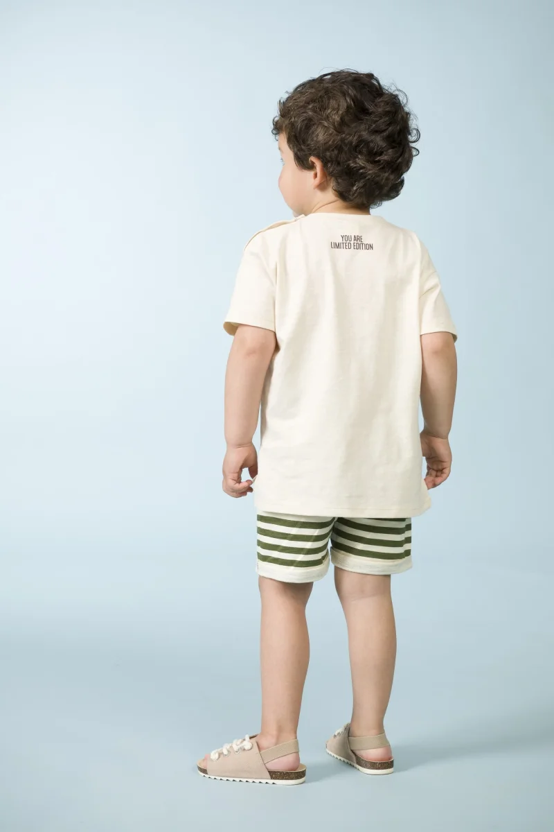 Camiseta bebé niño crudo con botones en el hombro y print palmeras - Imagen 4