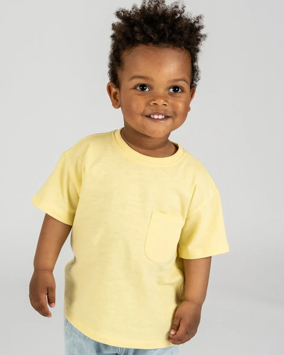 Camiseta de bebé mostaza