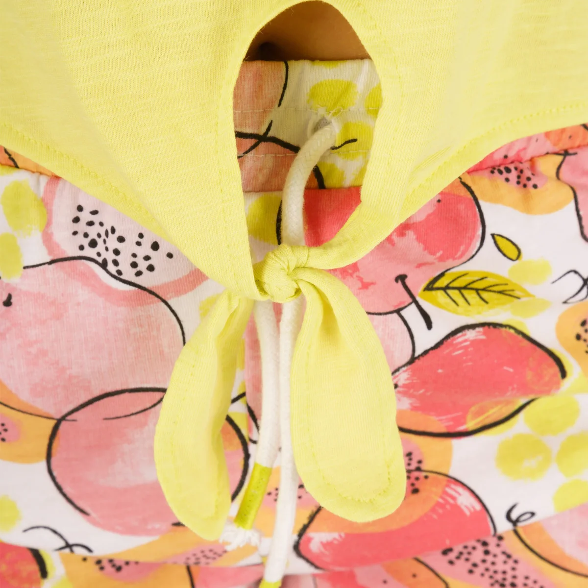 Camiseta niña amarilla con nudo - Imagen 6