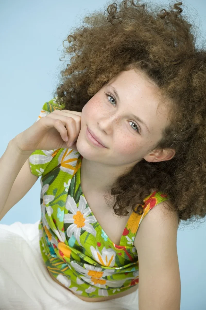 Camiseta niña flores tropicales - Imagen 5