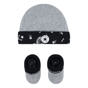 CONVERSE – Conjunto Bebé Converse Gorro Gris y Calcetines Negros