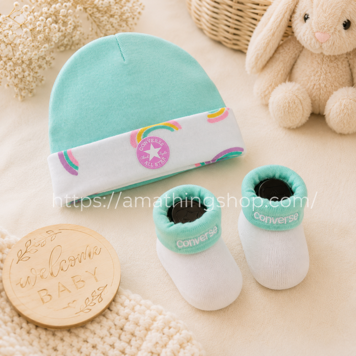 CONVERSE – Conjunto Bebé Converse Gorro Turquesa y Patucos Arcoíris - Imagen 3