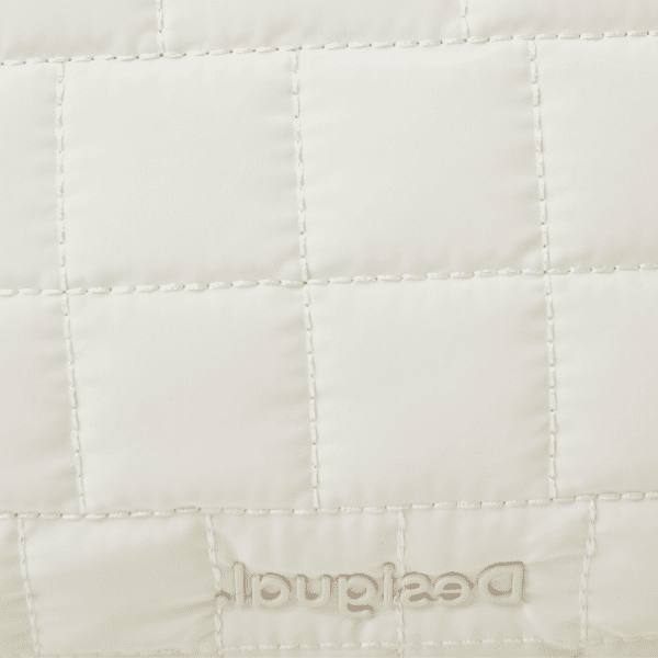 DESIGUAL – Bolso Desigual Cocoa Harry 2.0 Blanco Acolchado Bandolera Mujer - Imagen 7