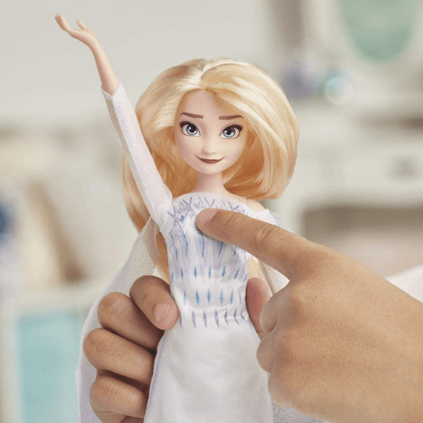 HASBRO – Muñeca Disney Frozen 2 Elsa Aventura Musical Hasbro - Imagen 5