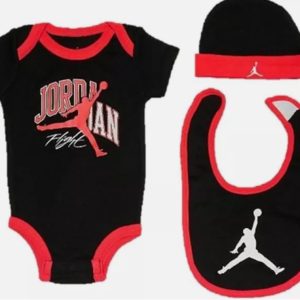 NIKE – Set 3 piezas Air Jordan bebé (6-12M) | Body, babero y gorro