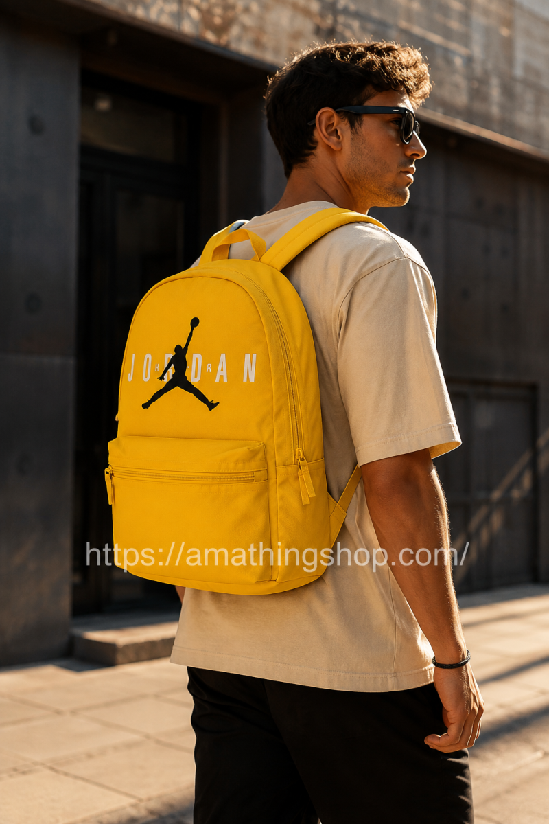 NIKE – Mochila Jordan Eco Daypack Amarilla 9A0833-Y3E para Colegio, Viaje y Portátil - Imagen 7
