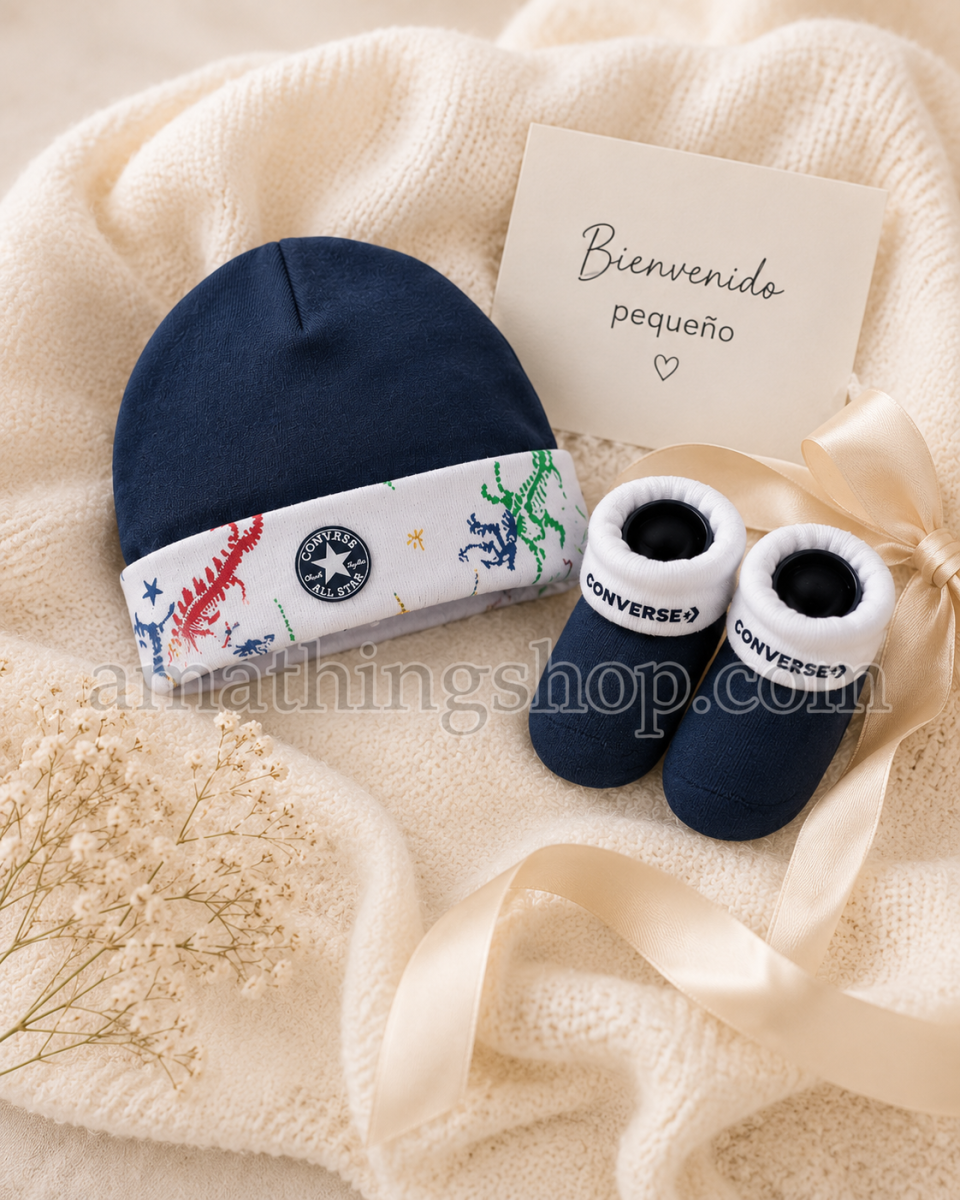 CONVERSE – Conjunto Converse Bebé Azul Marino 0-6 Meses Gorro y Patucos Edición Limitada - Imagen 6