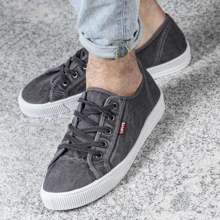 LEVI´S – Zapatillas Levi’s Malibu Beach Hombre Gris Talla 44 – Lona Casual - Imagen 9
