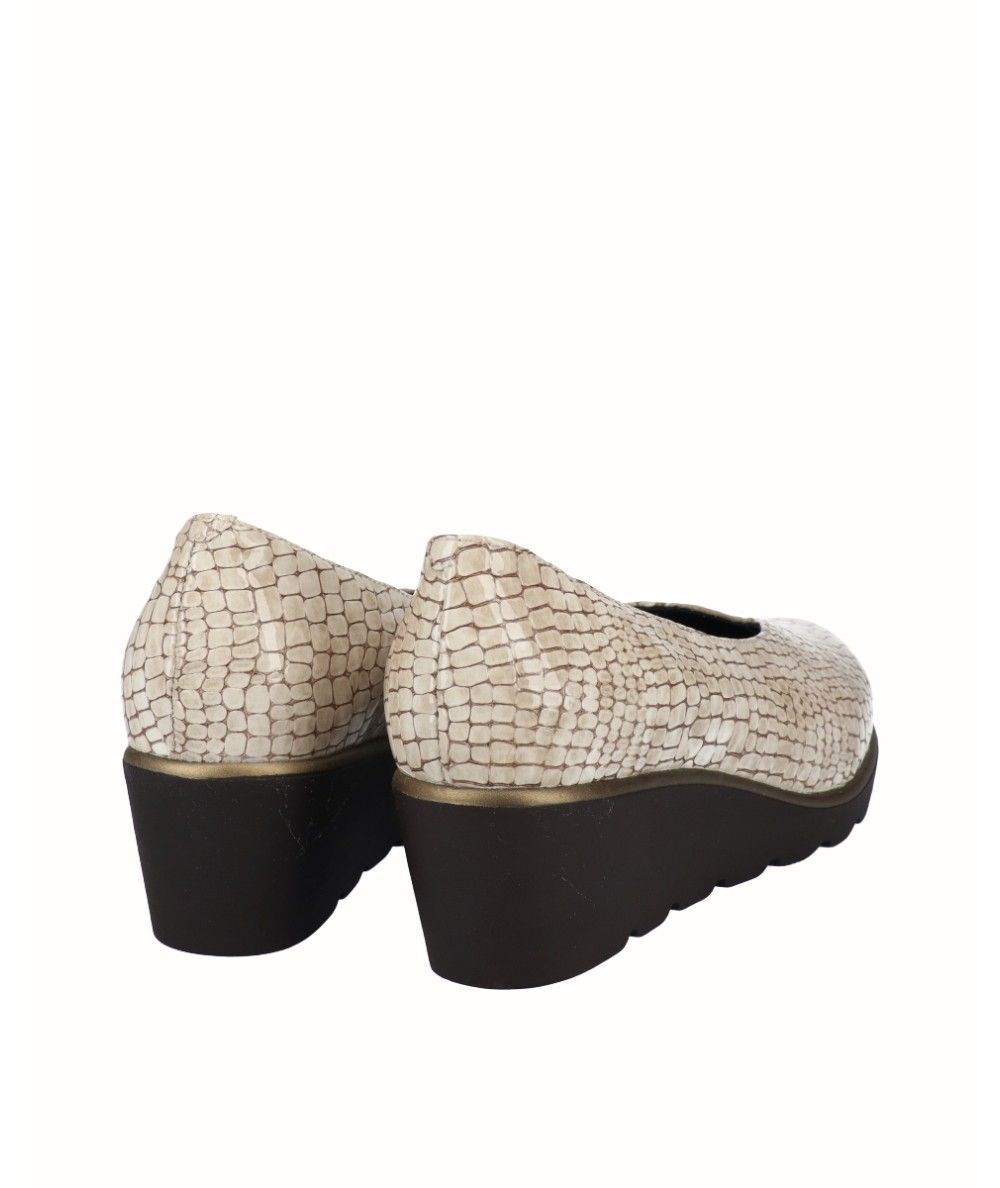 Zapatos de cuña D’Chicas en piel grabada color beig - Imagen 4
